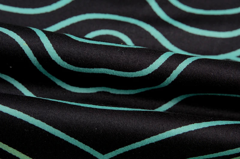 Damenkleid mit offenem Rücken
