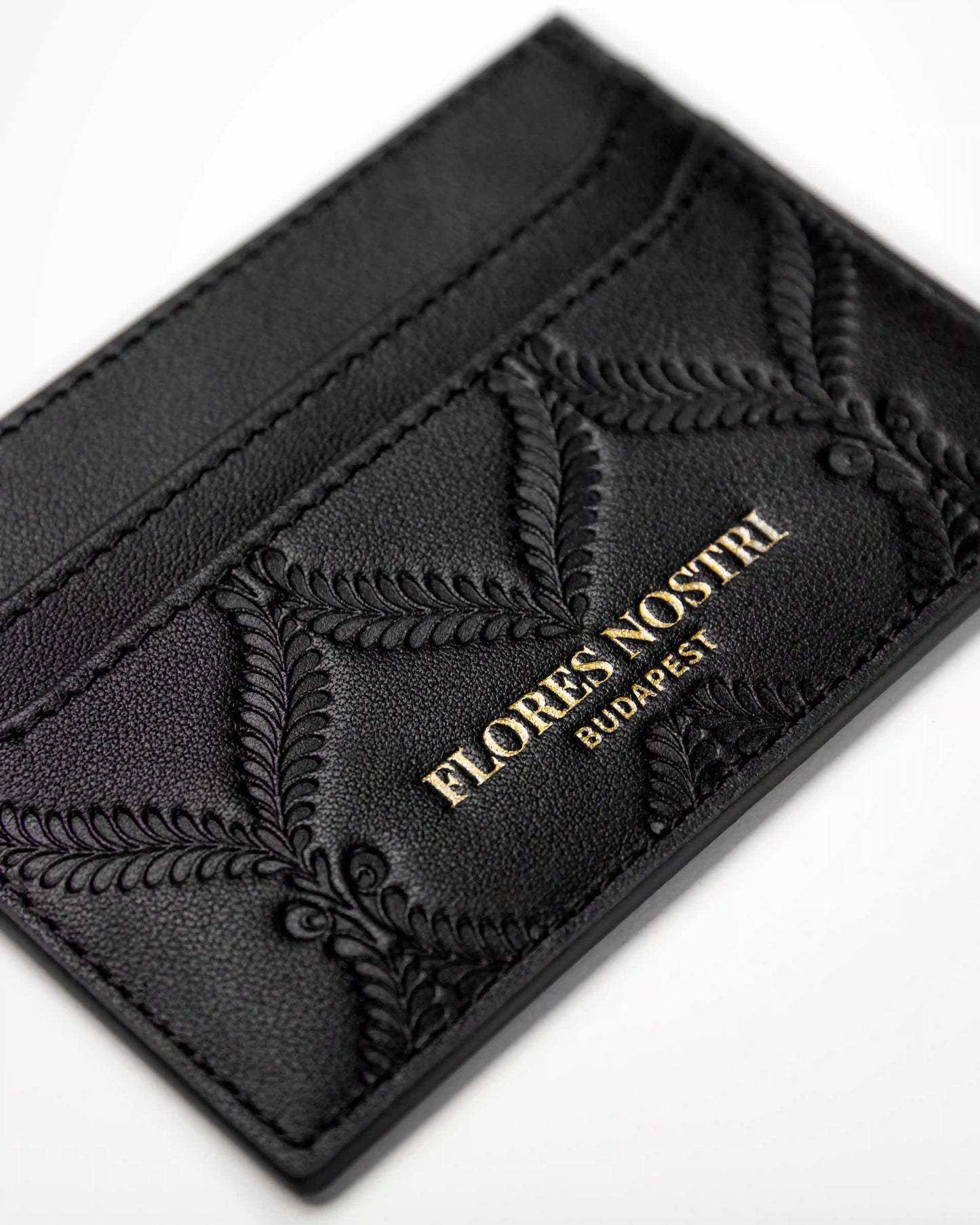 THE LEATHER CARDHOLDER