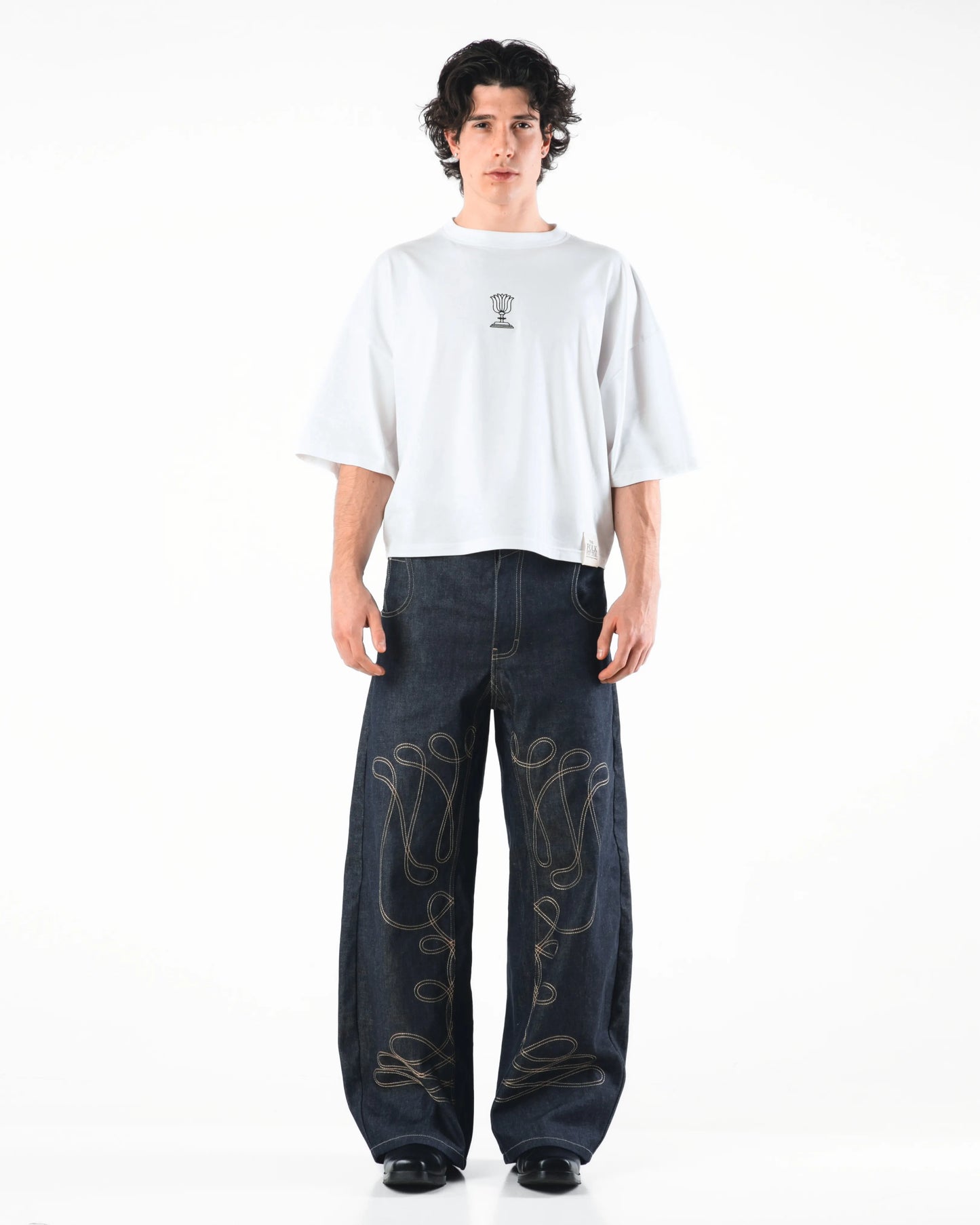 THE FOLK FIT TEE
