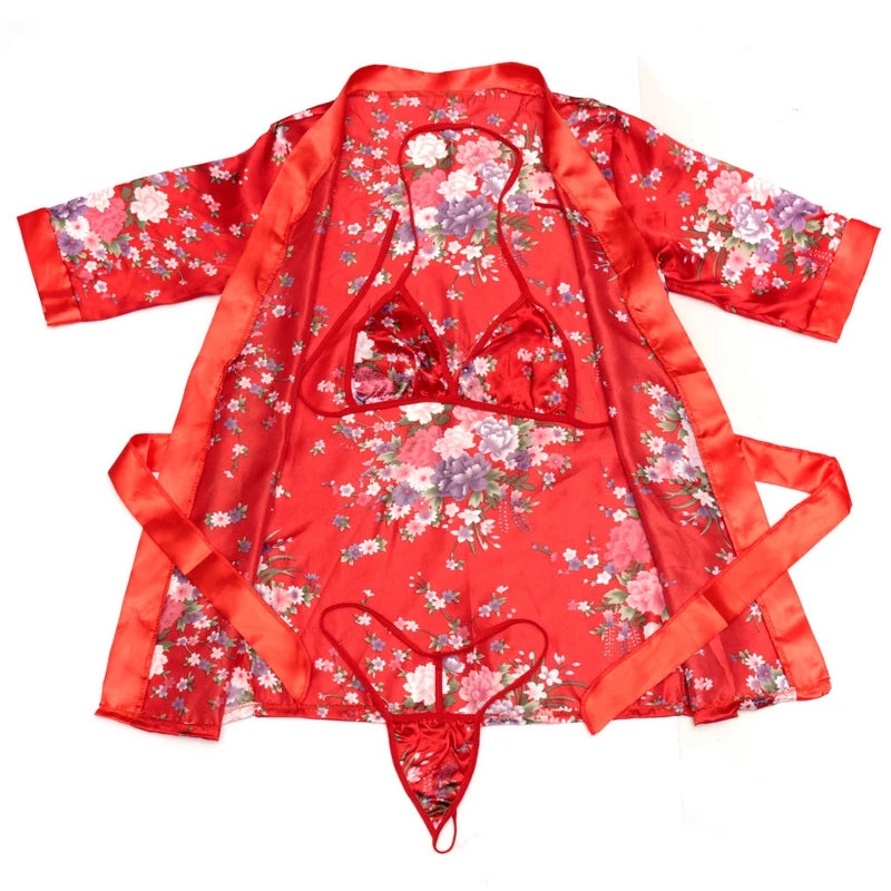 LivaGirl Japanischer Kimono Erotik