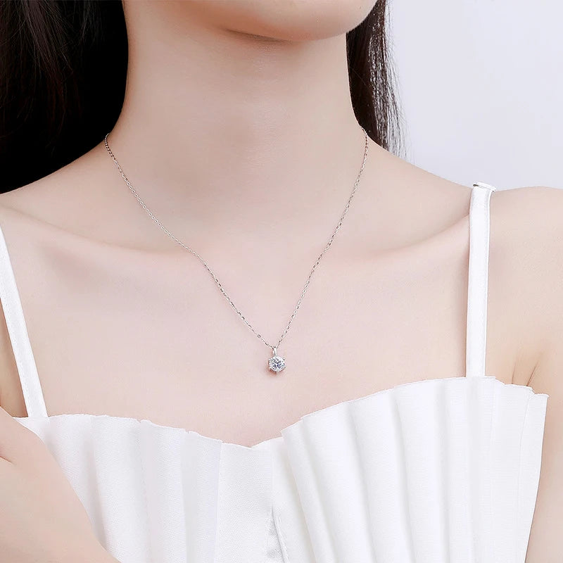 Aiternity Moissanite Nyaklánc