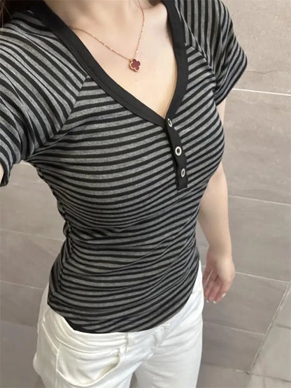Karcsú V Neck JEYONGZOOCN