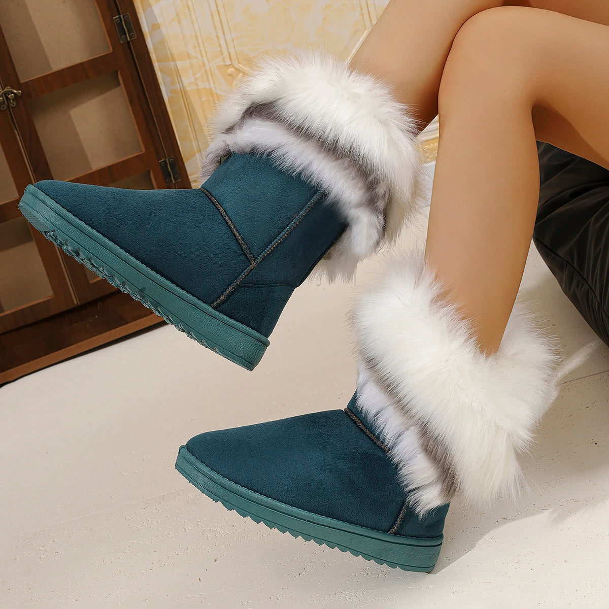 Bequeme Stiefel mit Flockobermaterial