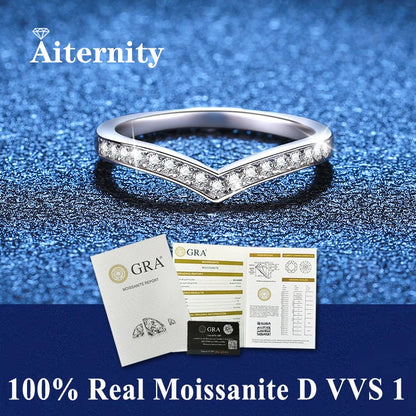 V Alakú Moissanit Aiternity