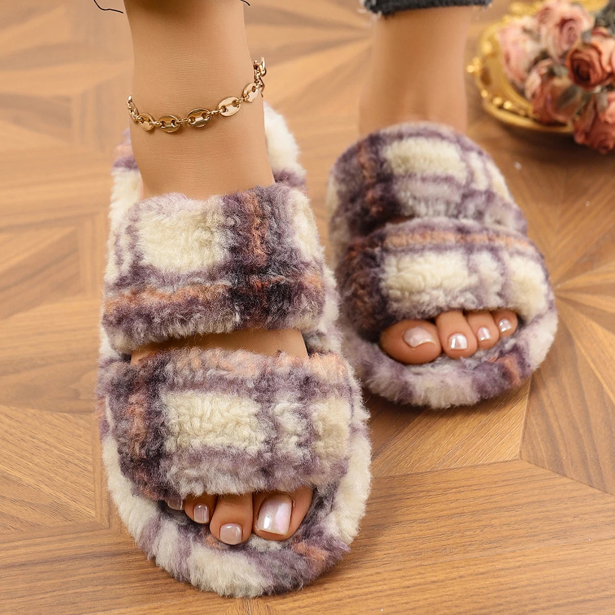 Schuhe mit flauschigem Obermaterial, bequem