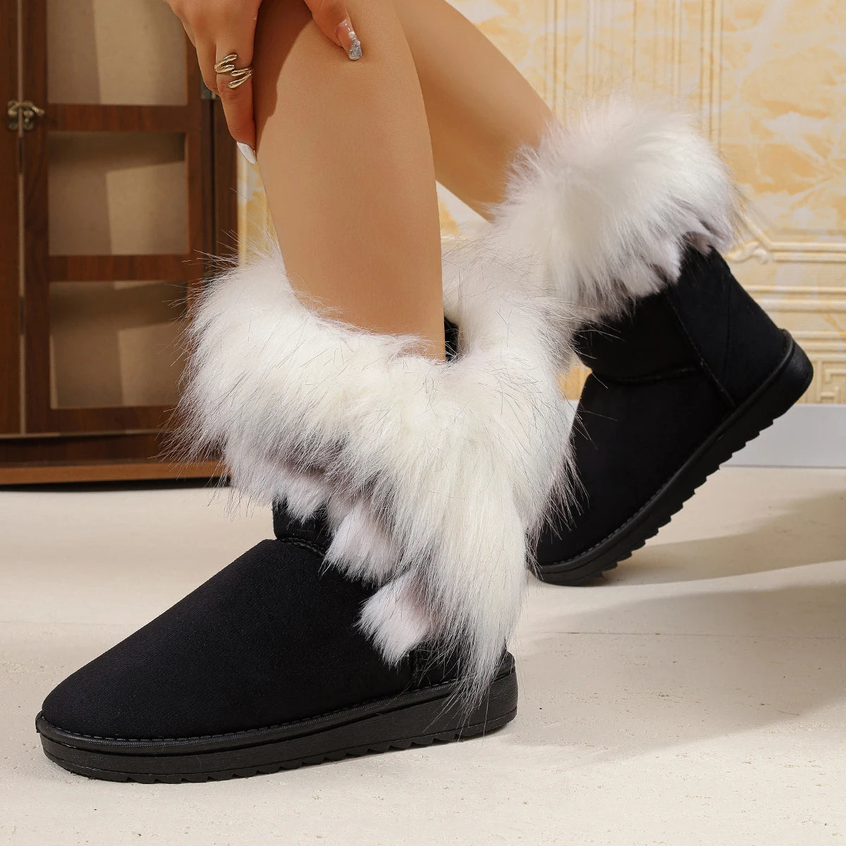 Bequeme Stiefel mit Flockobermaterial