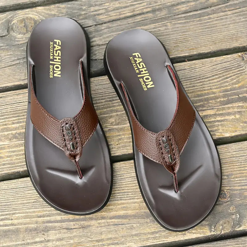 Herren-Flip-Flops aus Leder – Atmungsaktive Sommersandalen vom Designer