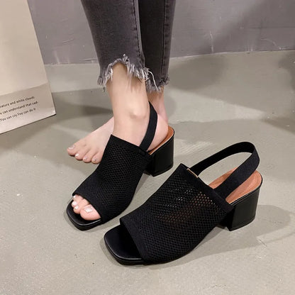 Bequeme Damensandalen von RZSMTYA
