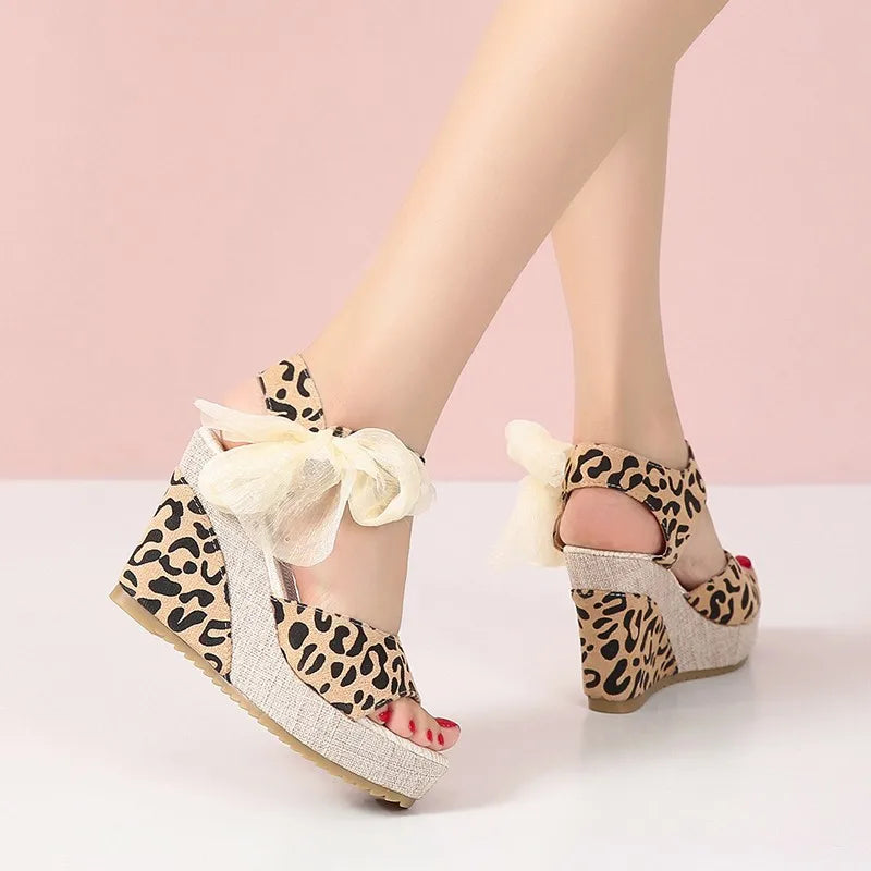 RZSMTYA Damen-Sandalen hoch