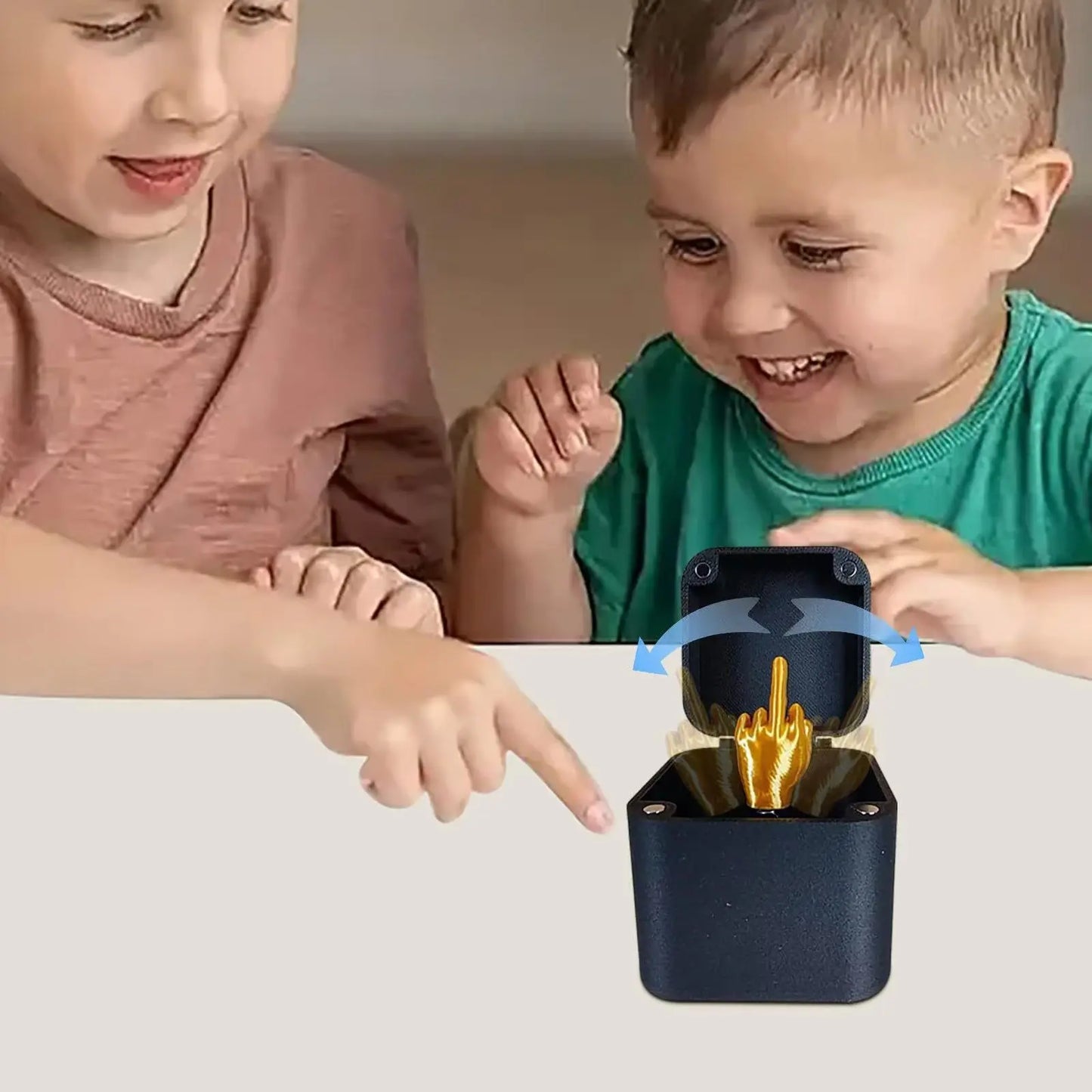 Vicces Középső Ujj Dobozban
