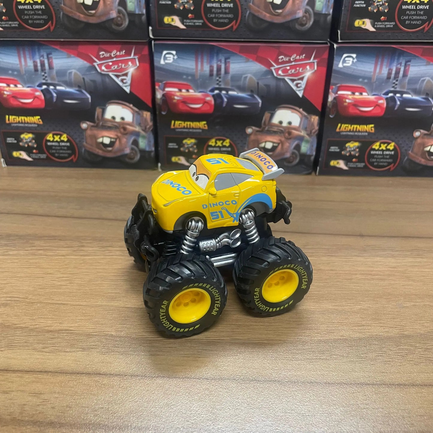 Takara Tomy Disney Cars Húzó