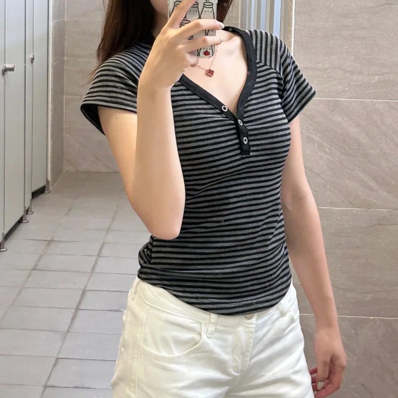 Karcsú V Neck JEYONGZOOCN