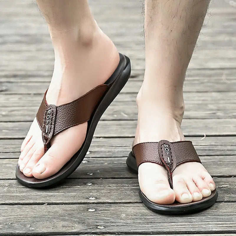 Herren-Flip-Flops aus Leder – Atmungsaktive Sommersandalen vom Designer