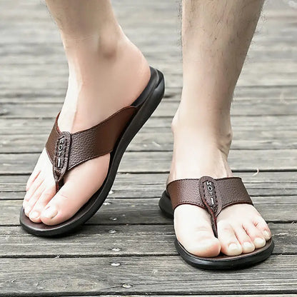 Herren-Flip-Flops aus Leder – Atmungsaktive Sommersandalen vom Designer