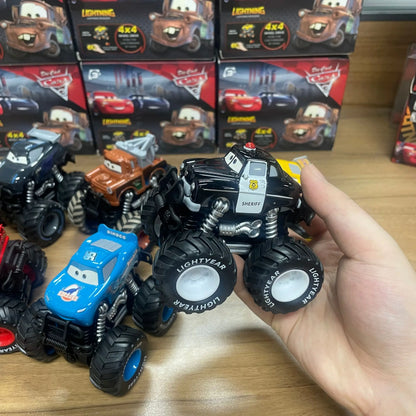 Takara Tomy Disney Cars Húzó