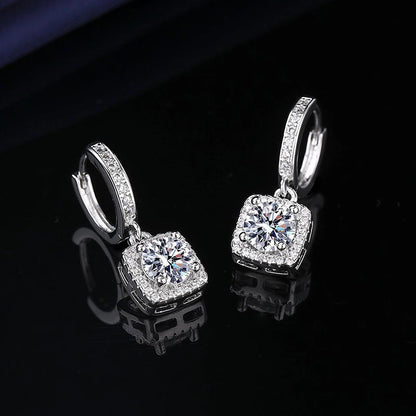 Aiternity Moissanite Fülbevaló