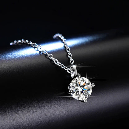 Moissanite Nyaklánc 1Ct D Szín