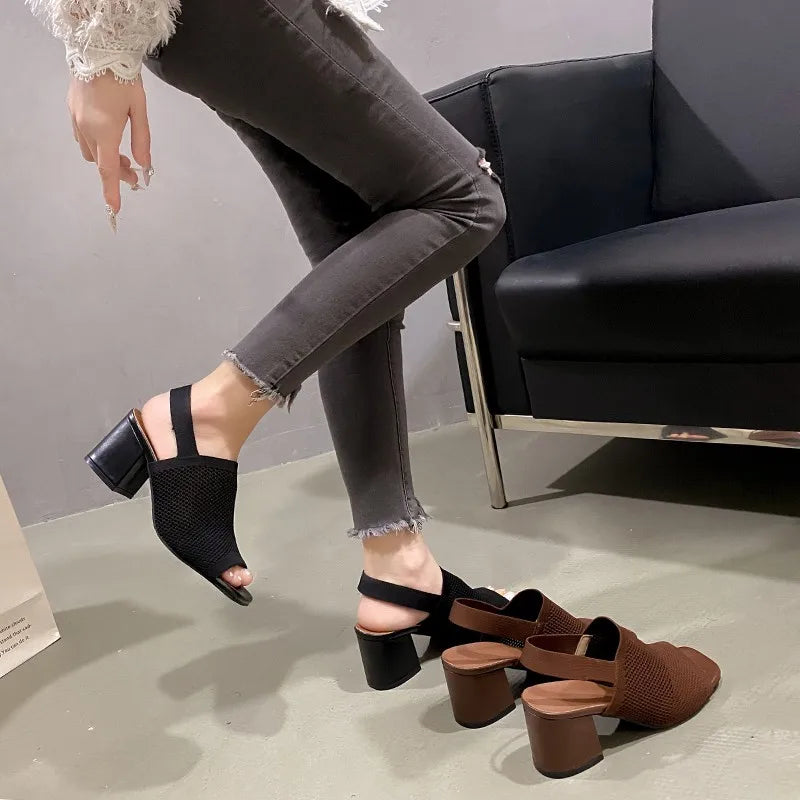 Bequeme Damensandalen von RZSMTYA