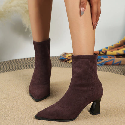 Stiefeletten mit quadratischem Absatz