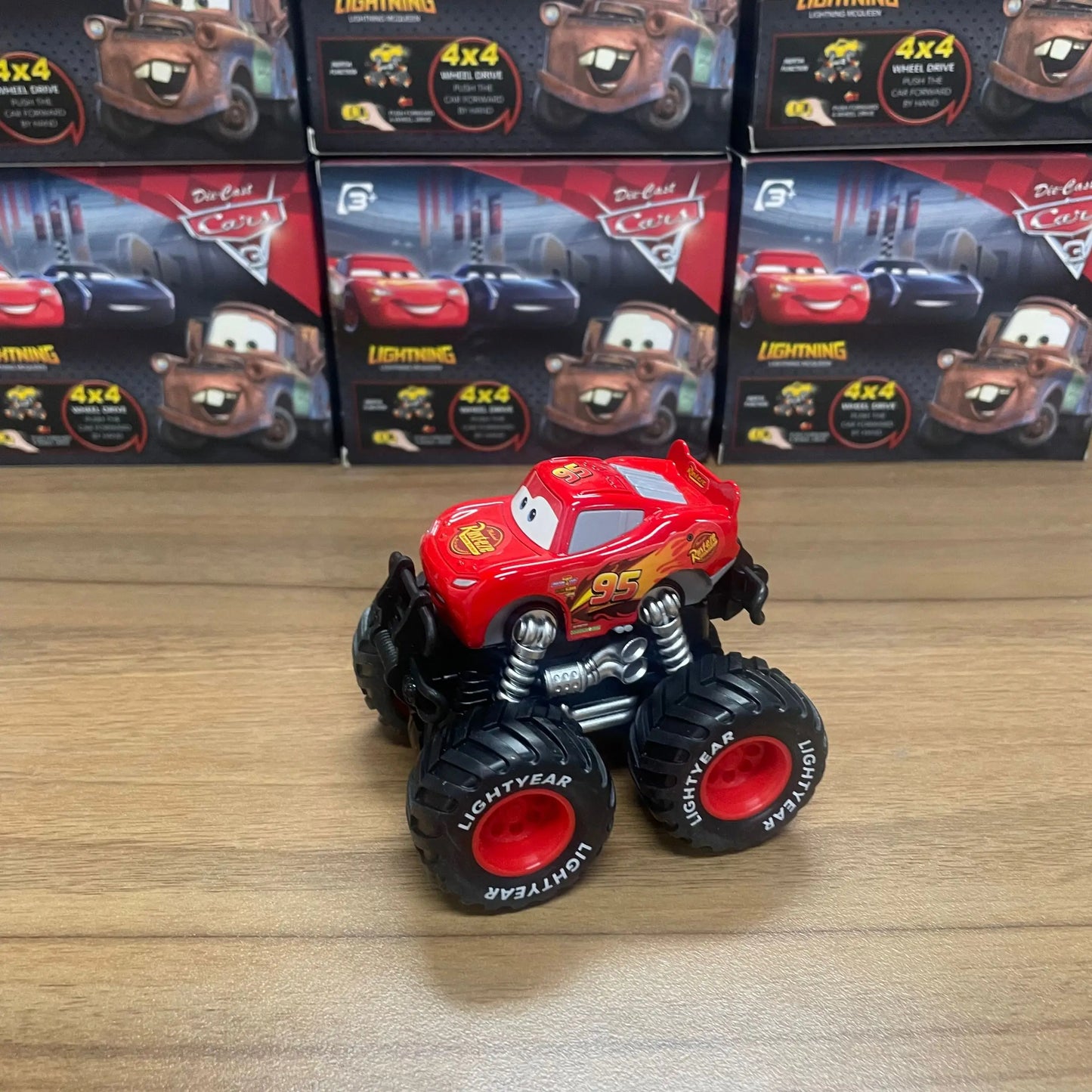 Takara Tomy Disney Cars Húzó