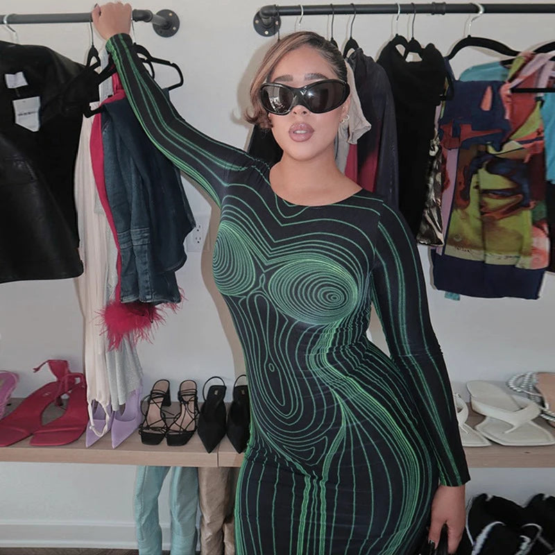 Damenkleid mit offenem Rücken