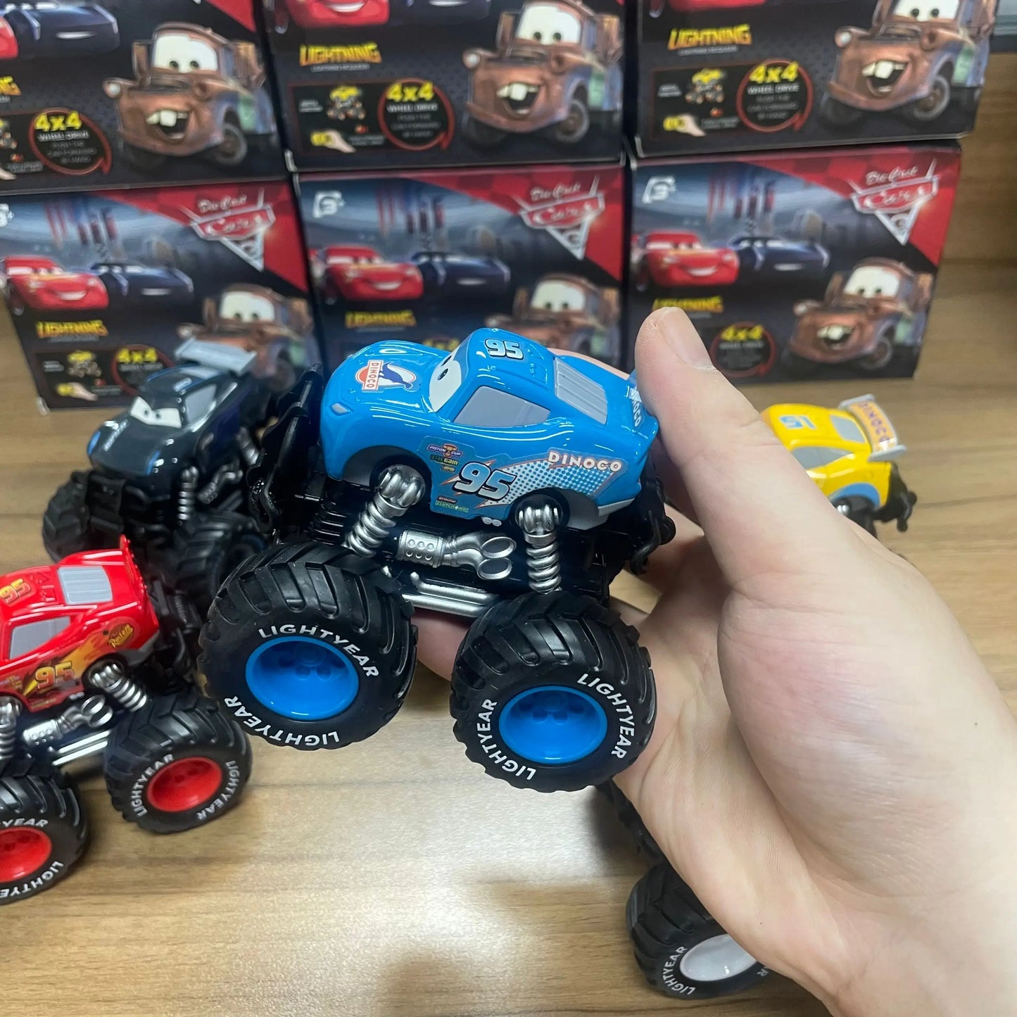 Takara Tomy Disney Cars Húzó