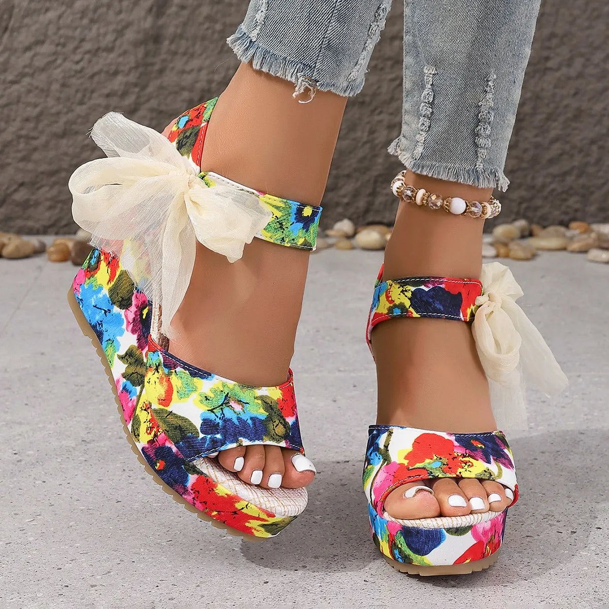 Bequeme Damensandalen von RZSMTYA
