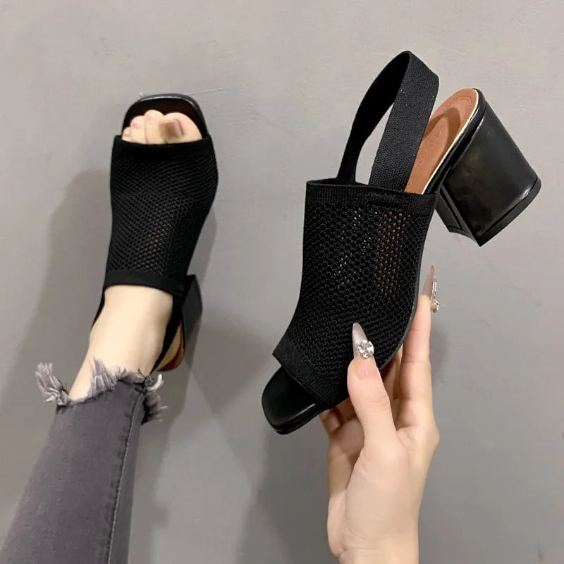 Bequeme Damensandalen von RZSMTYA