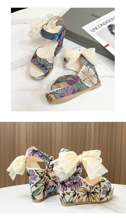 Bequeme Damensandalen von RZSMTYA