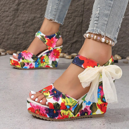 Bequeme Damensandalen von RZSMTYA