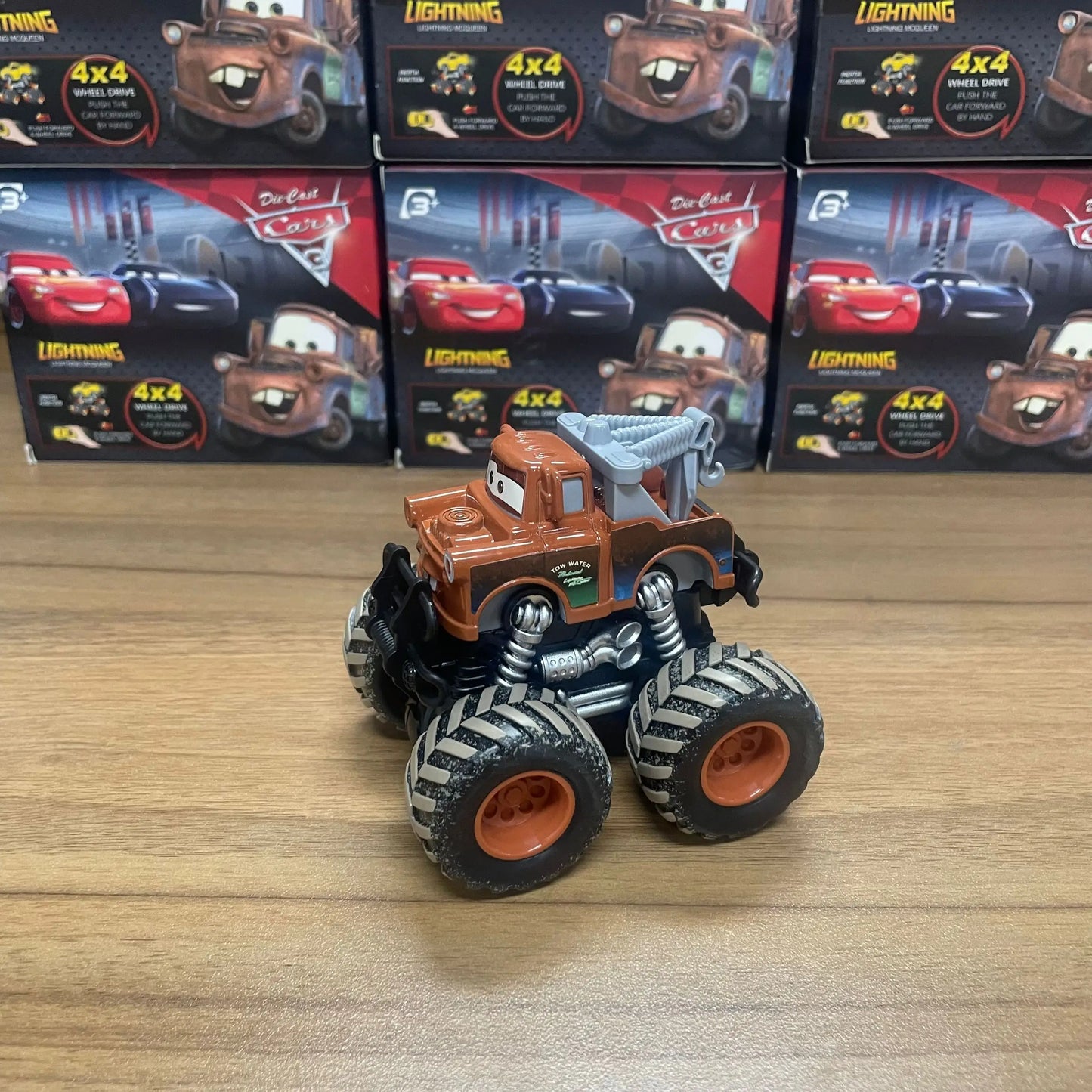 Takara Tomy Disney Cars Húzó