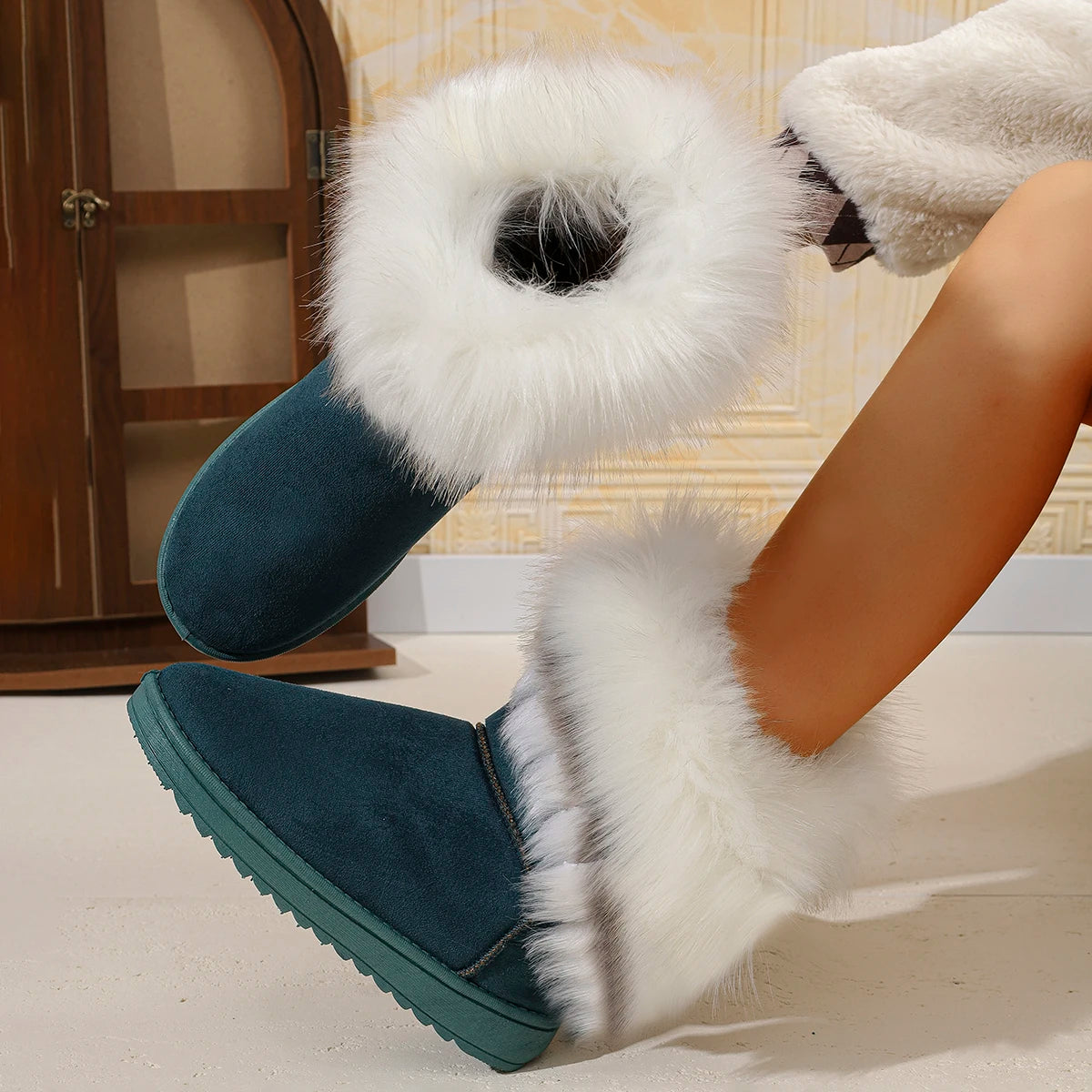 Bequeme Stiefel mit Flockobermaterial