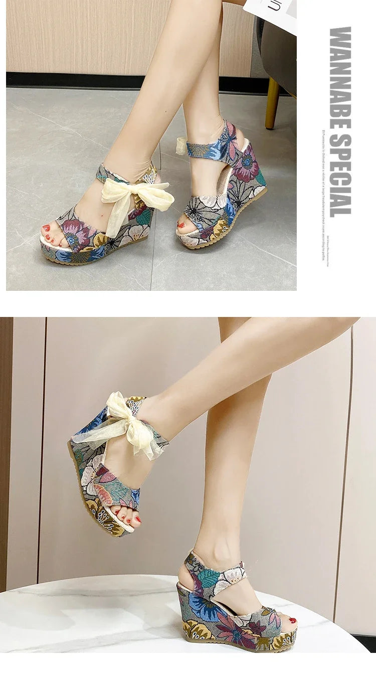 Bequeme Damensandalen von RZSMTYA