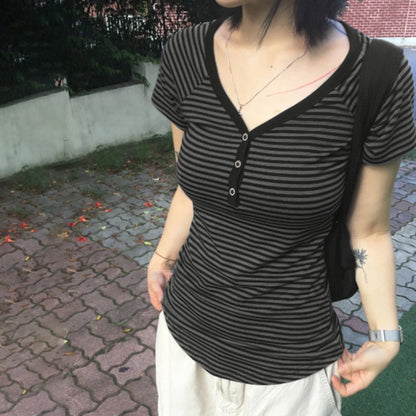 Karcsú V Neck JEYONGZOOCN