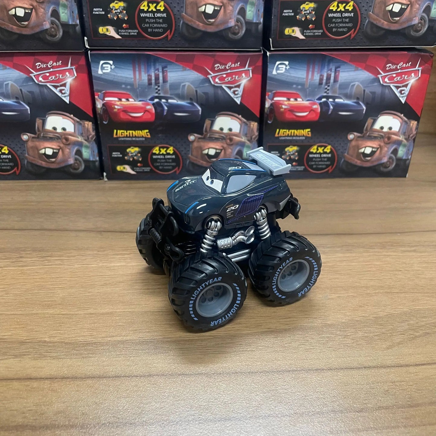 Takara Tomy Disney Cars Húzó