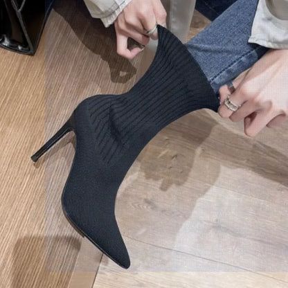 Schuhe Stiefeletten mit dünnem Absatz
